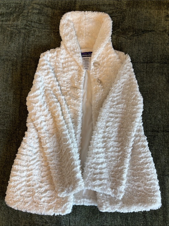 Patagonia Other - Patagonia White Faux Fur Girls Medium (10) Coat/Jacket